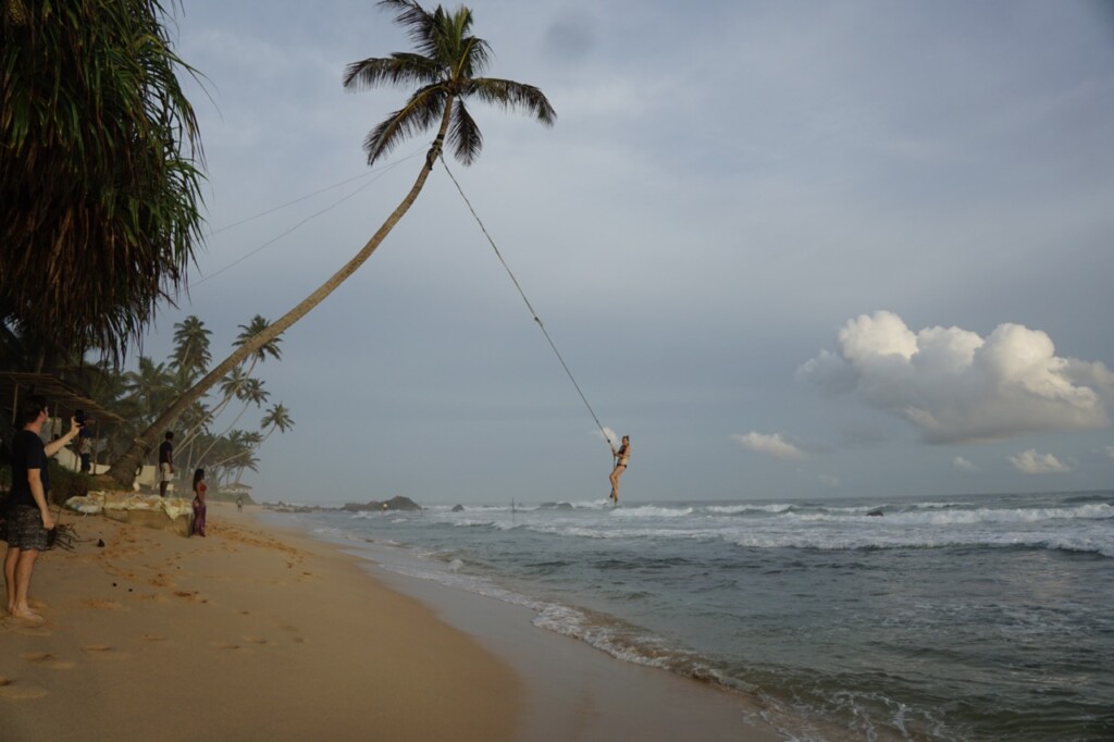 rope swing unawatuna