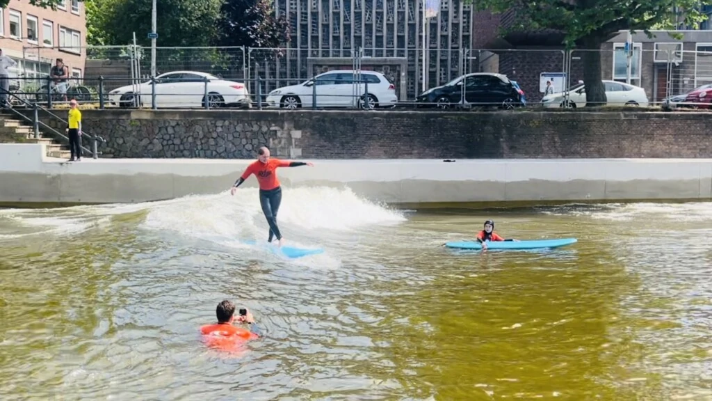 longboarden in rif010